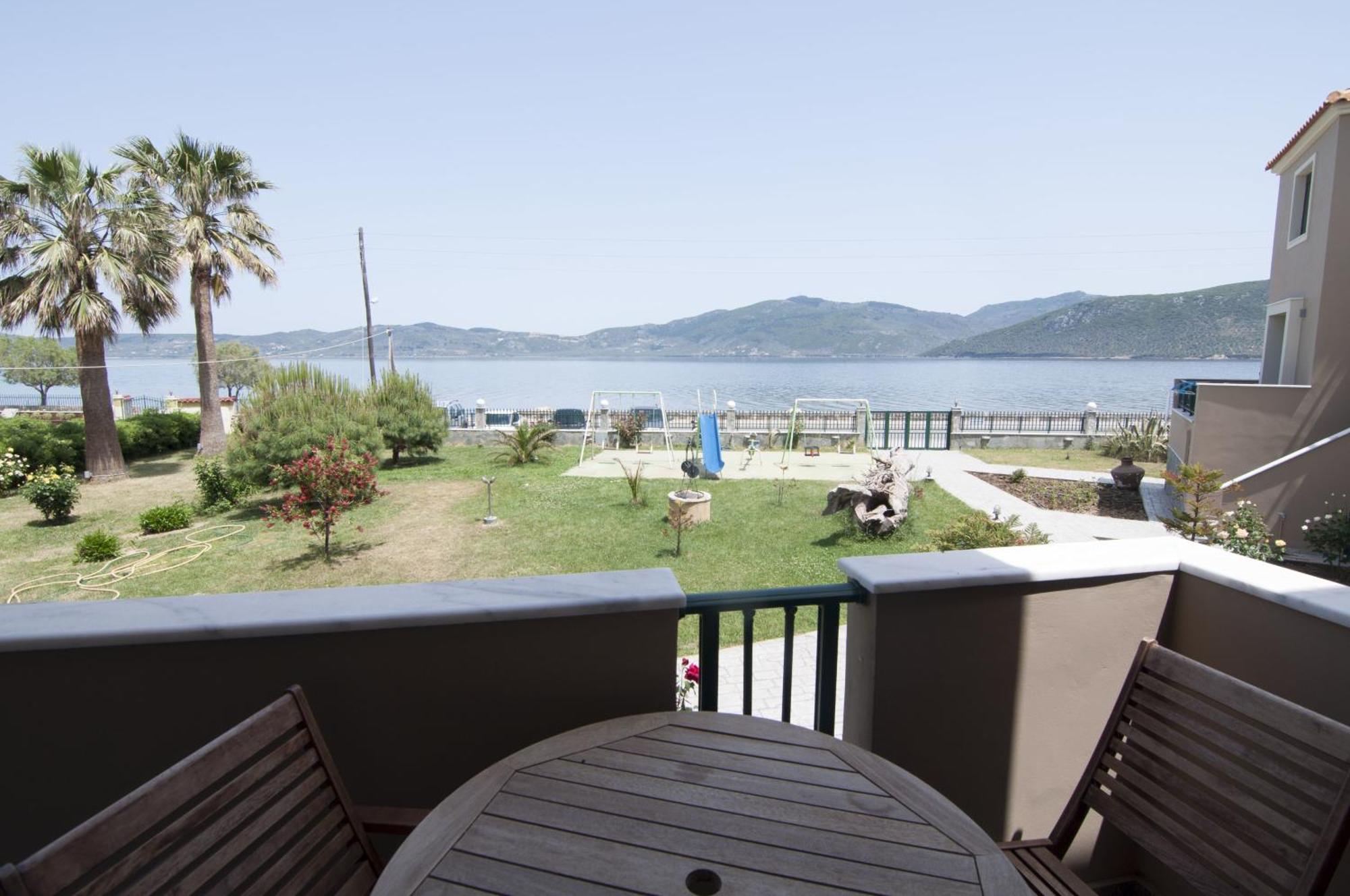 Ariadnes Holiday Accommodation II Apidias Lakos Ngoại thất bức ảnh