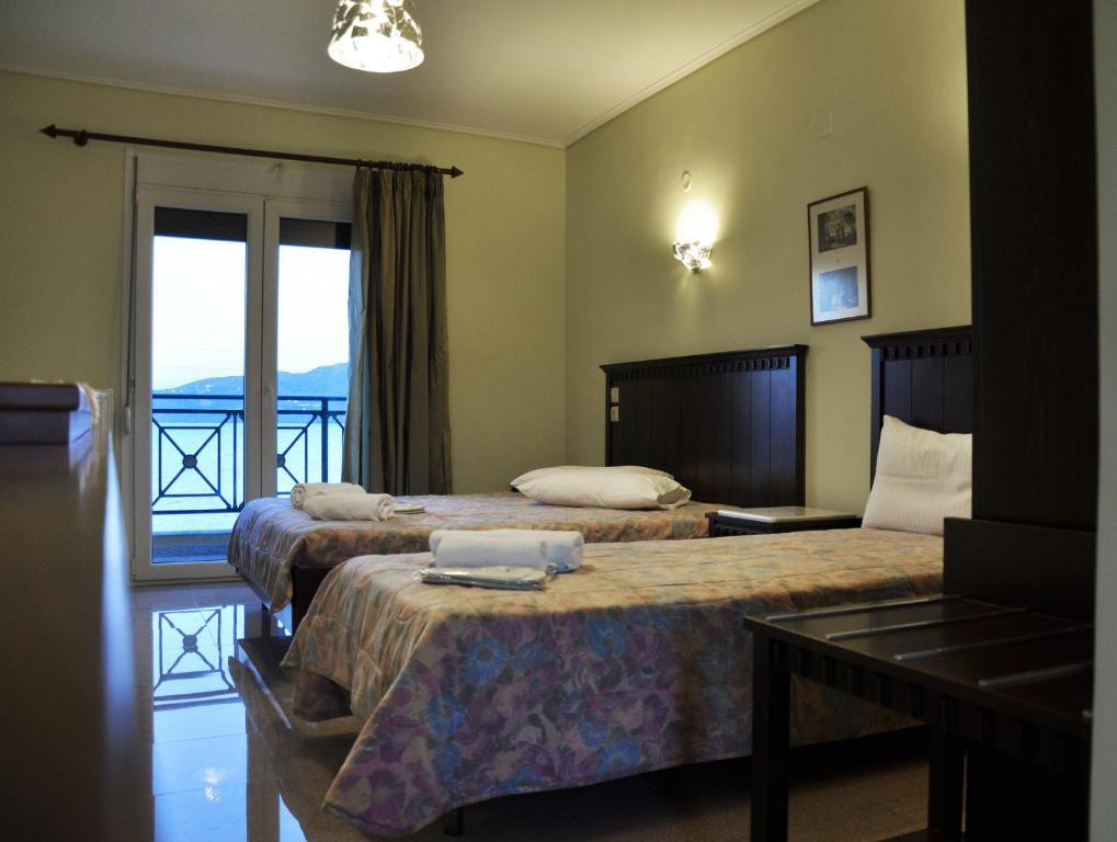 Ariadnes Holiday Accommodation II Apidias Lakos Ngoại thất bức ảnh